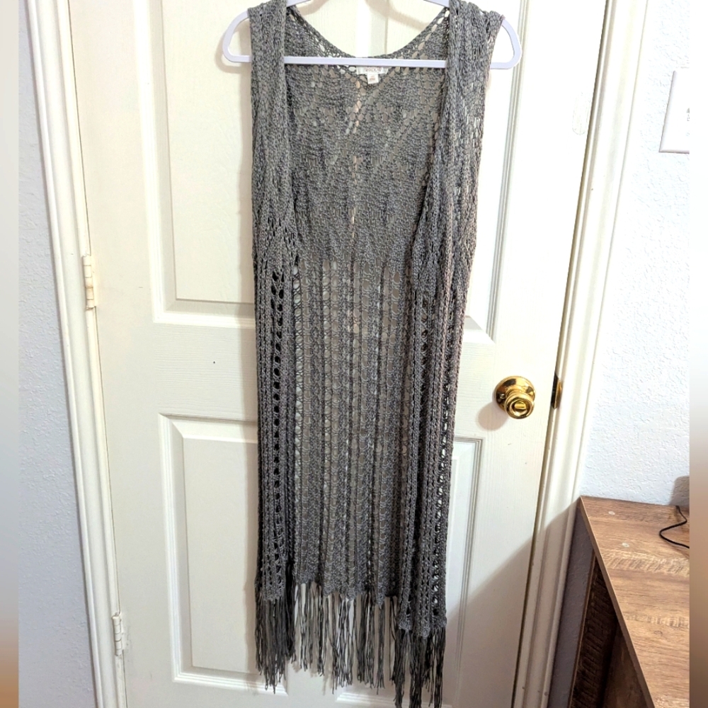 ✨3/$15✨ Sun & Shadow Women's Shawl Cover Sleeveless